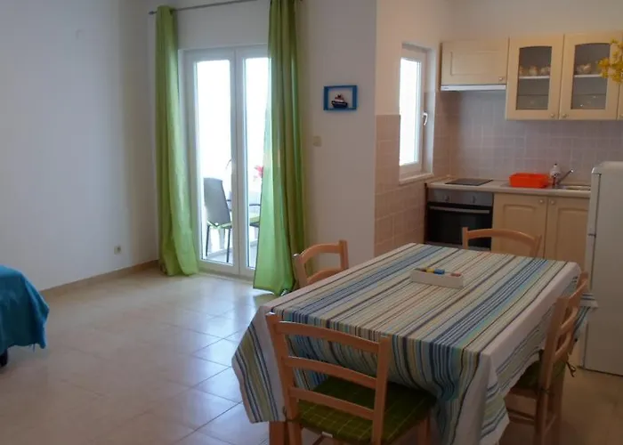 아파트 Baric 쿠치슈테